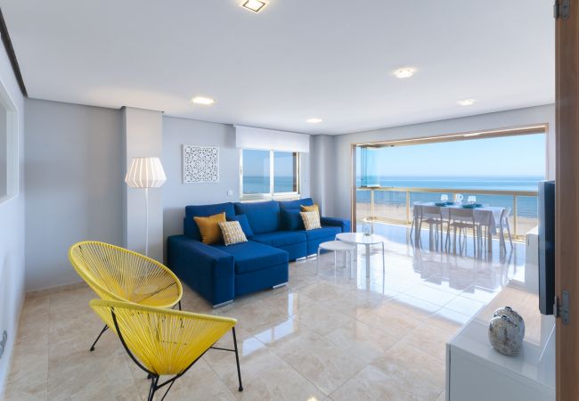 Apartment in Playa de Gandía - Amazing Oceanfront 3 Bedroom Condo Apartment in Playa de Gandía - Amazing Oceanfront 3 Bedroom Condo