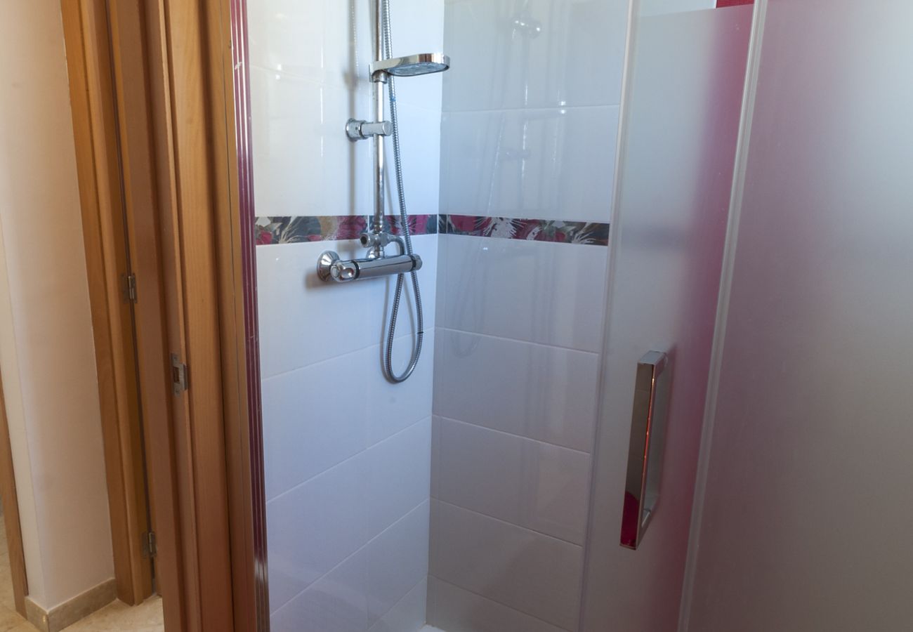 Apartment in Playa de Gandía - Amazing Oceanfront 3 Bedroom Condo