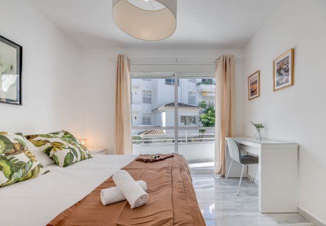 Apartment in San Pedro de Alcántara - Stunning Duplex by the Golf & Terrace by the beach Apartment in San Pedro de Alcántara - Stunning Duplex by the Golf & Terrace by the beach