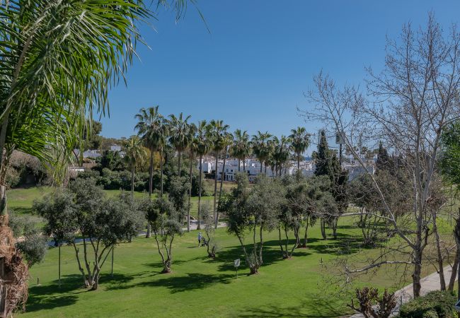 Apartment in San Pedro de Alcántara - Stunning Duplex by the Golf & Terrace by the beach Apartment in San Pedro de Alcántara - Stunning Duplex by the Golf & Terrace by the beach