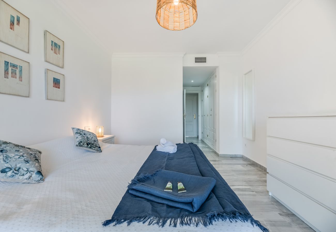 Apartment in San Pedro de Alcántara - Apartment of 3 bedrooms to 200 m beach