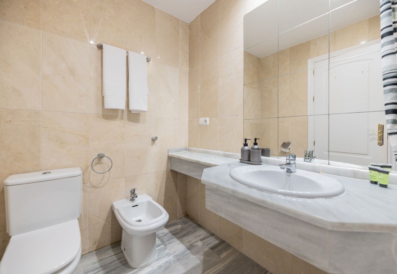 Apartment in San Pedro de Alcántara - Apartment of 3 bedrooms to 200 m beach