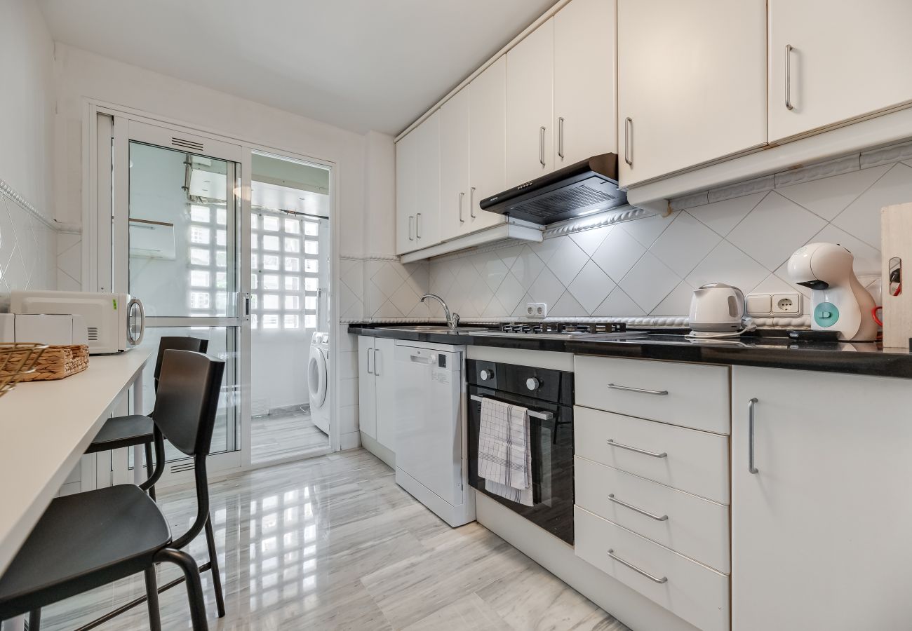 Apartment in San Pedro de Alcántara - Apartment of 3 bedrooms to 200 m beach