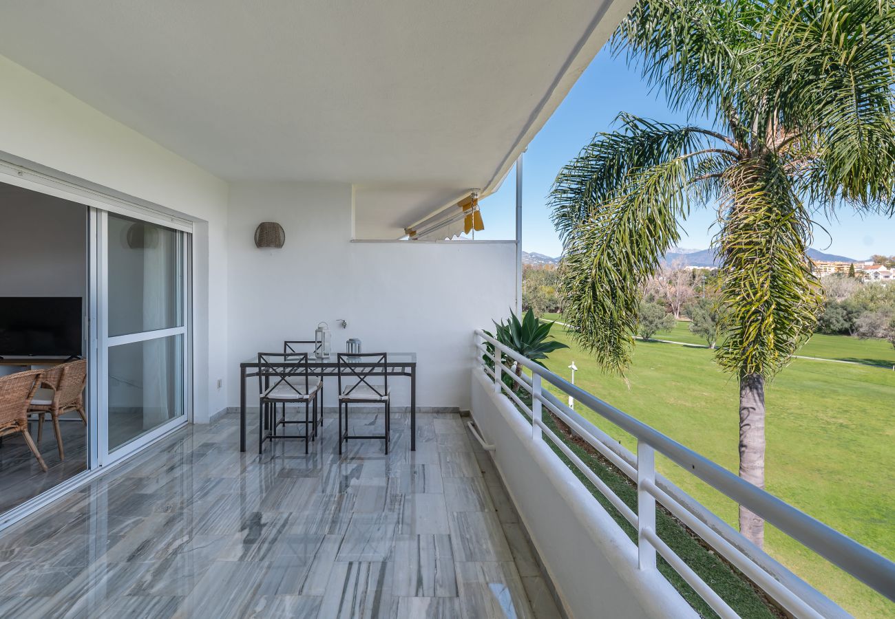 Apartment in San Pedro de Alcántara - Apartment of 3 bedrooms to 200 m beach