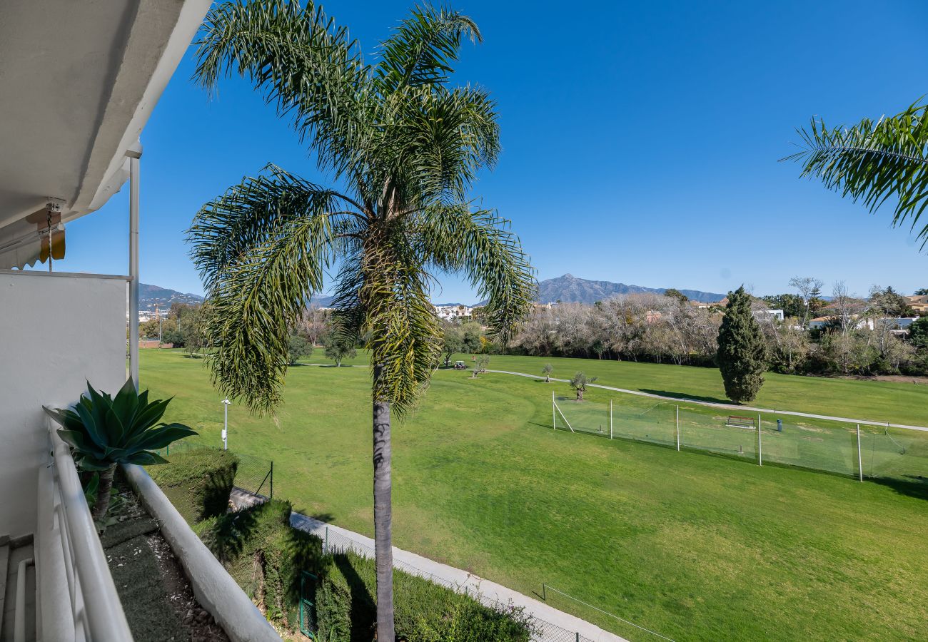 Apartment in San Pedro de Alcántara - Apartment of 3 bedrooms to 200 m beach