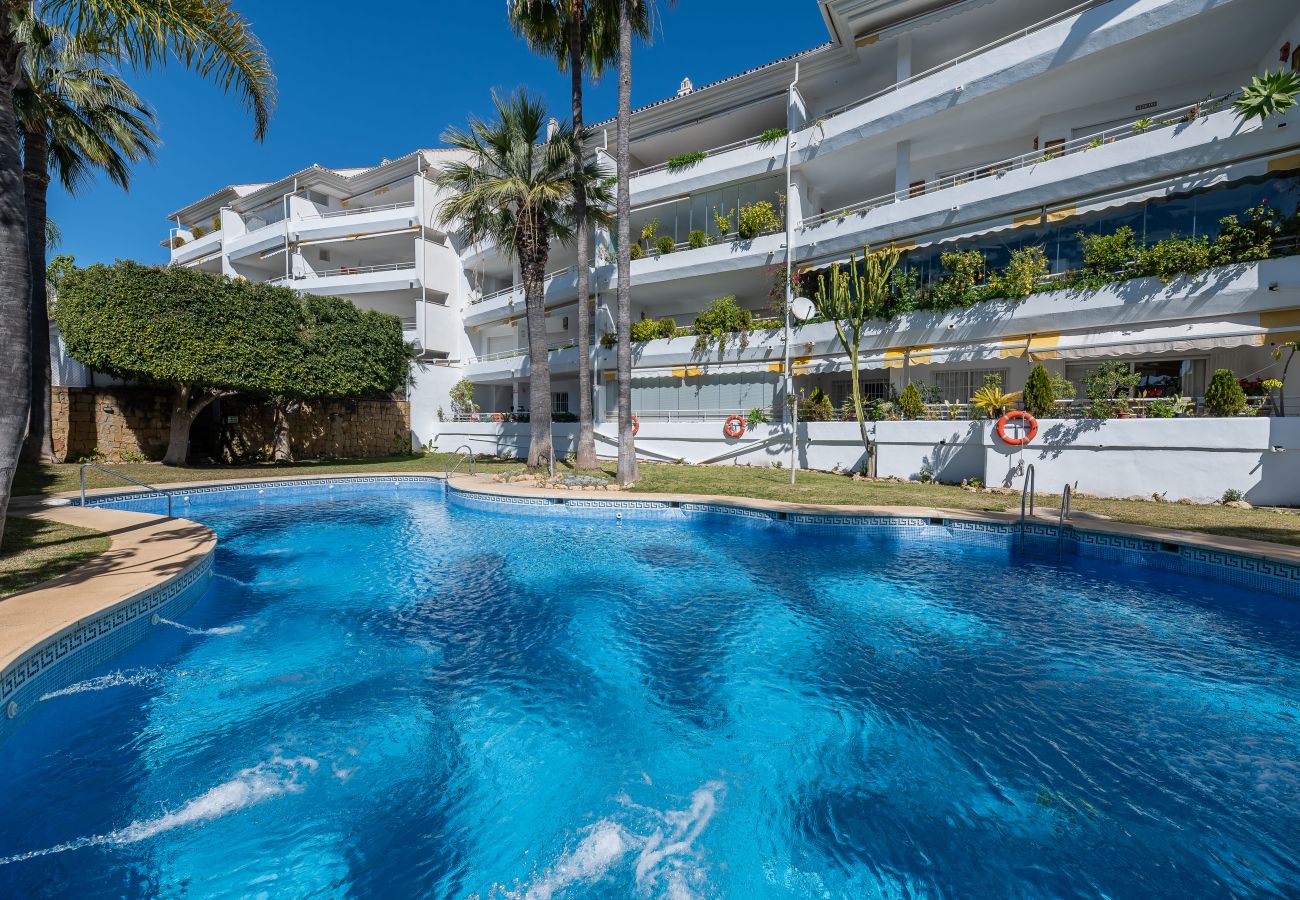 Apartment in San Pedro de Alcántara - Apartment of 3 bedrooms to 200 m beach