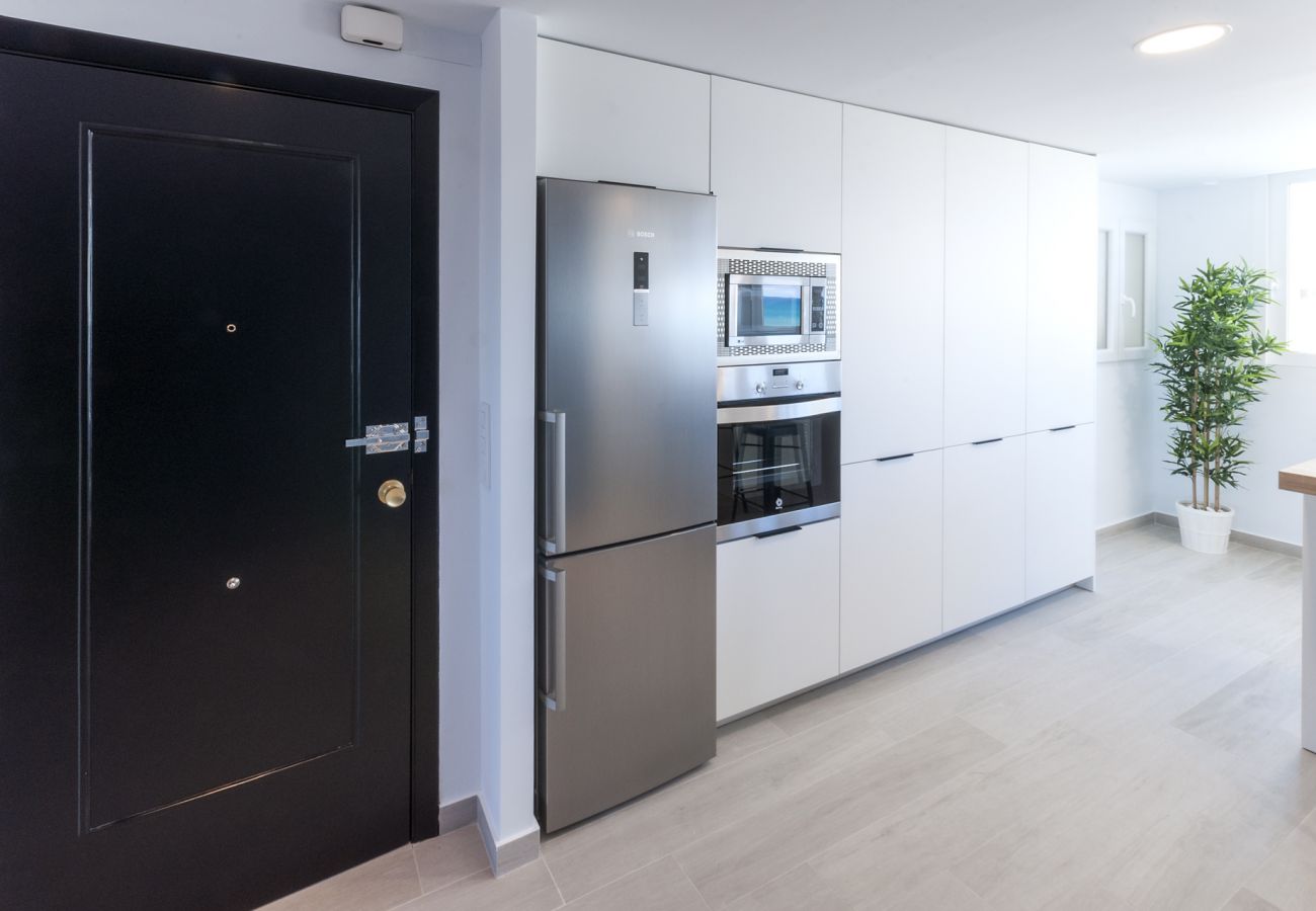 Apartment in Playa de Gandía - Beachfront Family Friendly Condo In Gandía