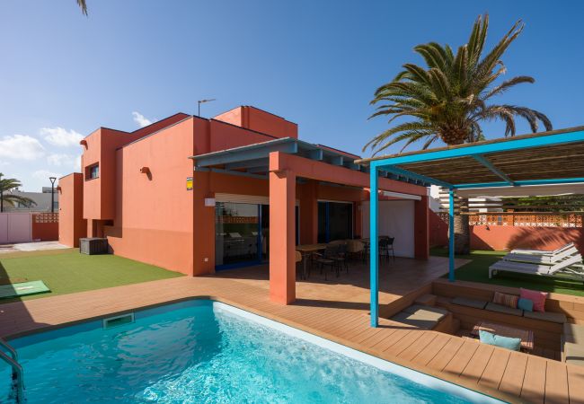 Villa/Dettached house in Corralejo - Long Beach with pool By CanariasGetaway 