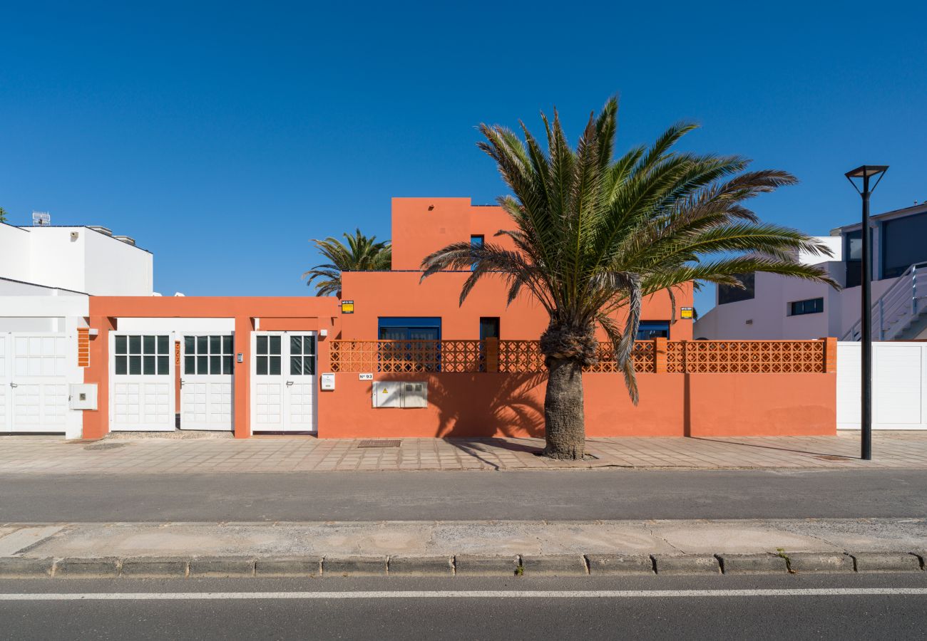 Villa in Corralejo - Long Beach with pool By CanariasGetaway 