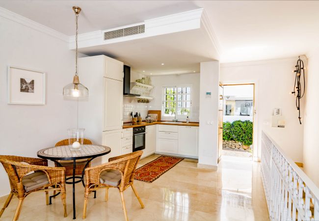 Apartment in Nueva andalucia - Apartment with swimming pool in Nueva andalucia Apartment in Nueva andalucia - Apartment with swimming pool in Nueva andalucia