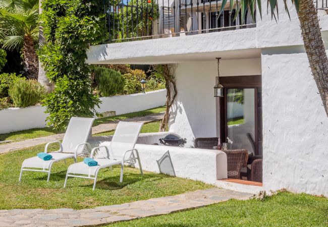 Magnificent apartment in Nueva Andalucia Garden of Magnificent apartment in Nueva Andalucia