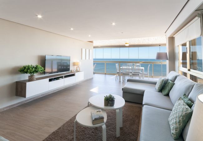 Apartment in Playa de Gandía - Seafront Condo Just Steps To The Beach. Apartment in Playa de Gandía - Seafront Condo Just Steps To The Beach.