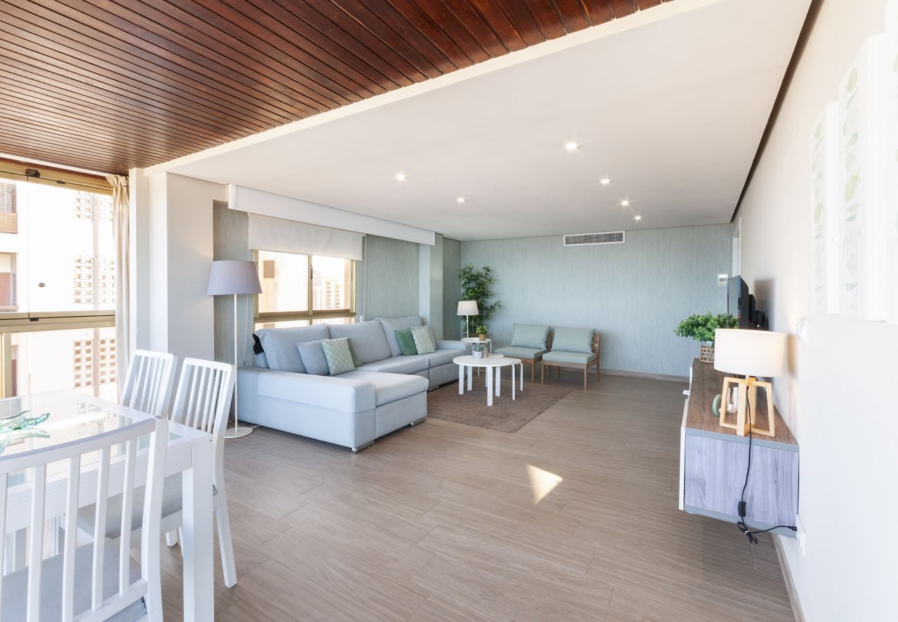 Apartment in Playa de Gandía - Seafront Condo Just Steps To The Beach.