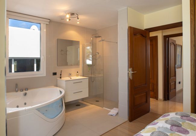 Villa in Adeje - Villa Sunset Golf Retreat Villa in Adeje - Villa Sunset Golf Retreat