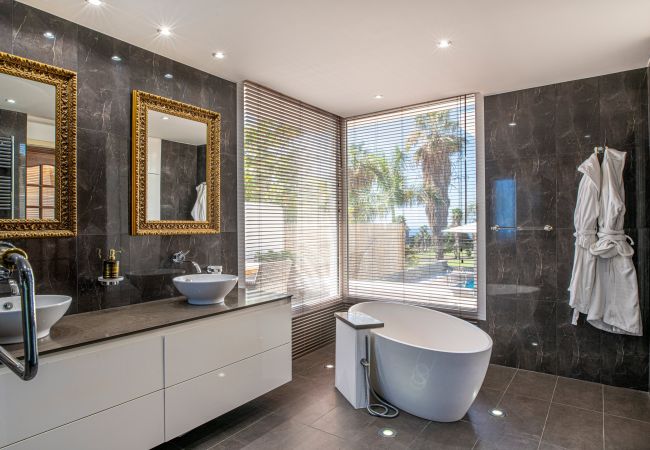 Villa in Adeje - Villa Sunset Golf Retreat Villa in Adeje - Villa Sunset Golf Retreat