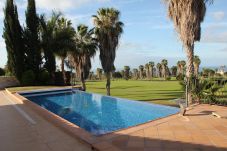 Villa in Adeje - GOLFSIDE HIDEAWAY, INFINITY POOL, BBQ, 5 BDRM  