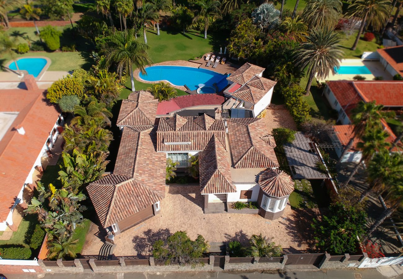 Villa in San Bartolomé de Tirajana - Maspalomas Golfside Luxury Villa