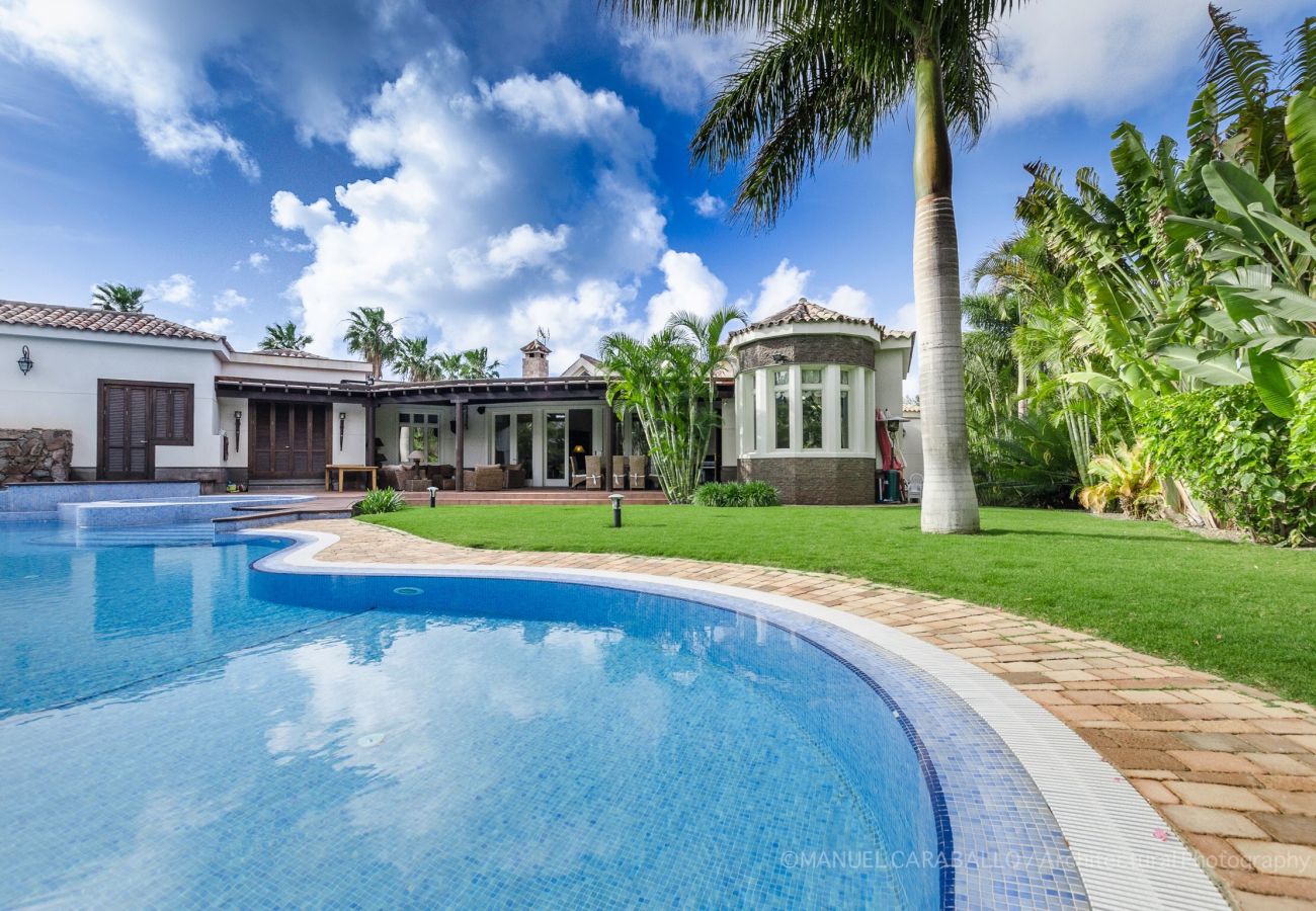 Villa in San Bartolomé de Tirajana - Maspalomas Golfside Luxury Villa
