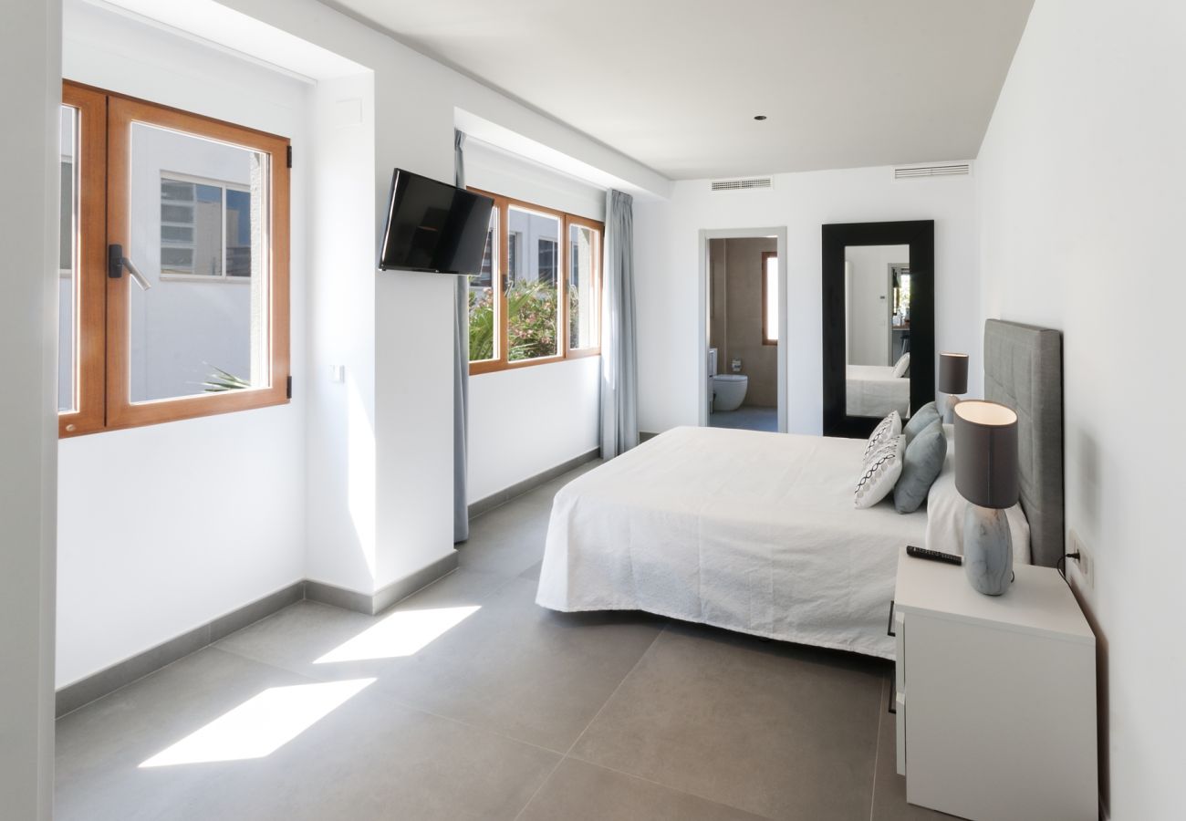 Apartment in Playa de Gandía - Luxury oceanfront loft with 3 suites rooms with 190m2: High Speed Wifi: 300mbs