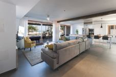 Apartment in Playa de Gandía - Luxury oceanfront loft with 3 suites rooms with 190m2: High Speed Wifi: 300mbs