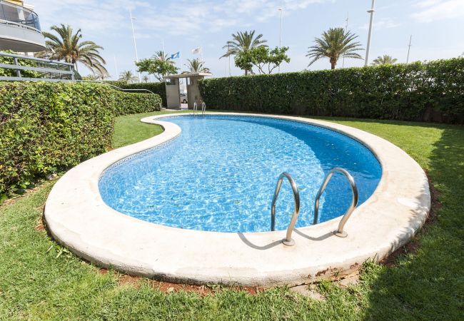 Apartment in Playa de Gandía - Oceanfront with stunning views of the sunset! Recently redecorated !! Apartment in Playa de Gandía - Oceanfront with stunning views of the sunset! Recently redecorated !!