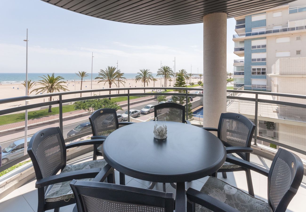 Apartment in Playa de Gandía - Oceanfront with stunning views of the sunset! Recently redecorated !!