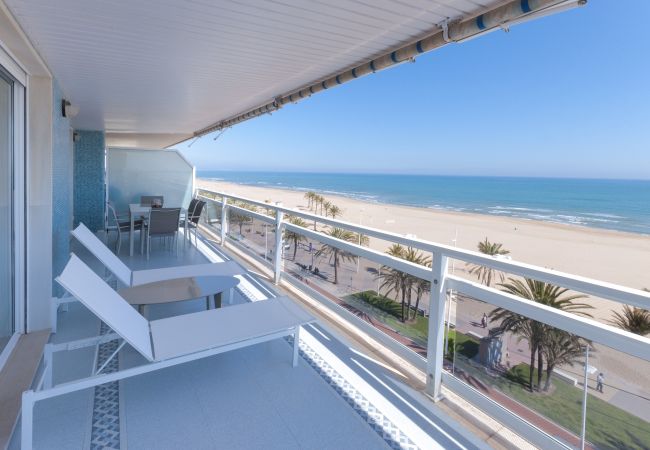 Apartment in Playa de Gandía - Oceanfront condos w / breathtaking views. Elegant decoration! Apartment in Playa de Gandía - Oceanfront condos w / breathtaking views. Elegant decoration!