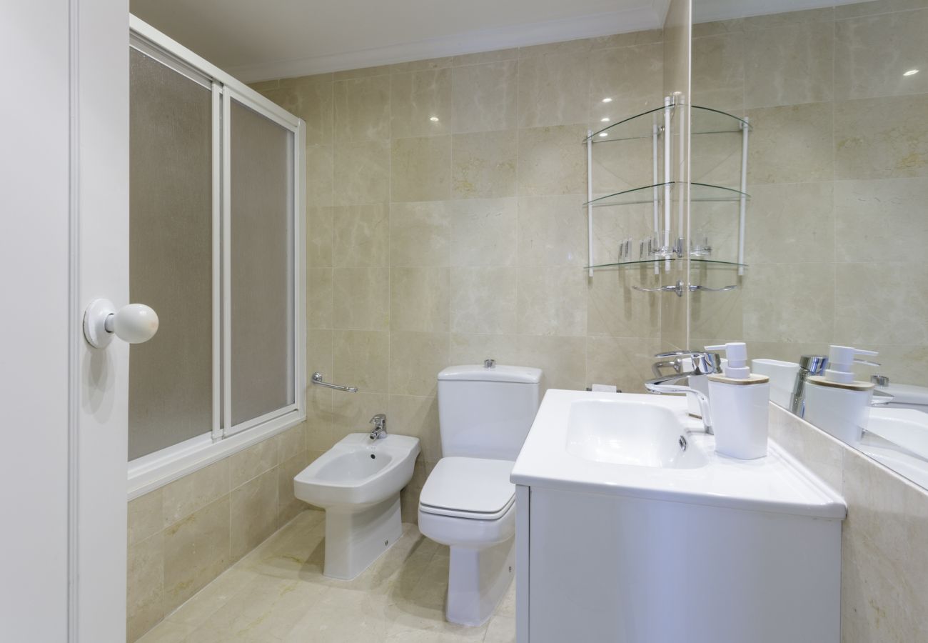 Apartment in Playa de Gandía - Cosy apartment decorated, with wifi, in front of the beach - only families