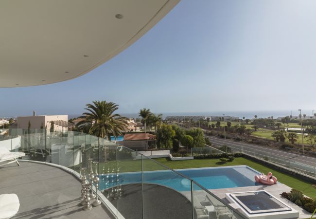 Villa in Adeje - Villa Oasis del Sur Villa in Adeje - Villa Oasis del Sur