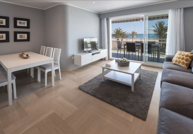 Apartment in Playa de Gandía - Cosy apartment decorated, with wifi, in front of the beach, High speed wifi 150mbs Apartment in Playa de Gandía - Cosy apartment decorated, with wifi, in front of the beach, High speed wifi 150mbs