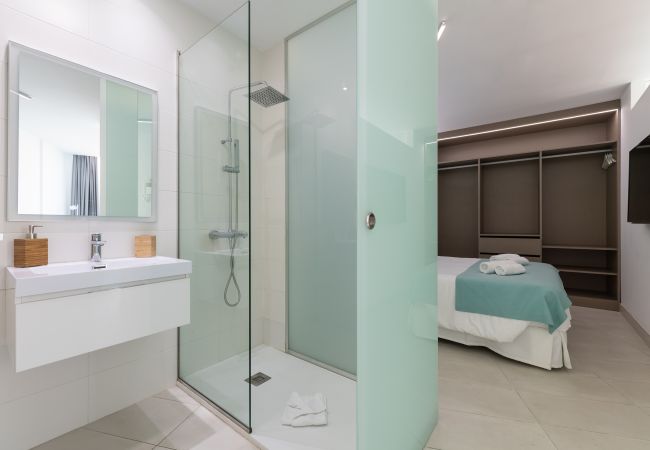 Apartment in Las Palmas de Gran Canaria - Edison Building 401 By CanariasGetaway  Apartment in Las Palmas de Gran Canaria - Edison Building 401 By CanariasGetaway