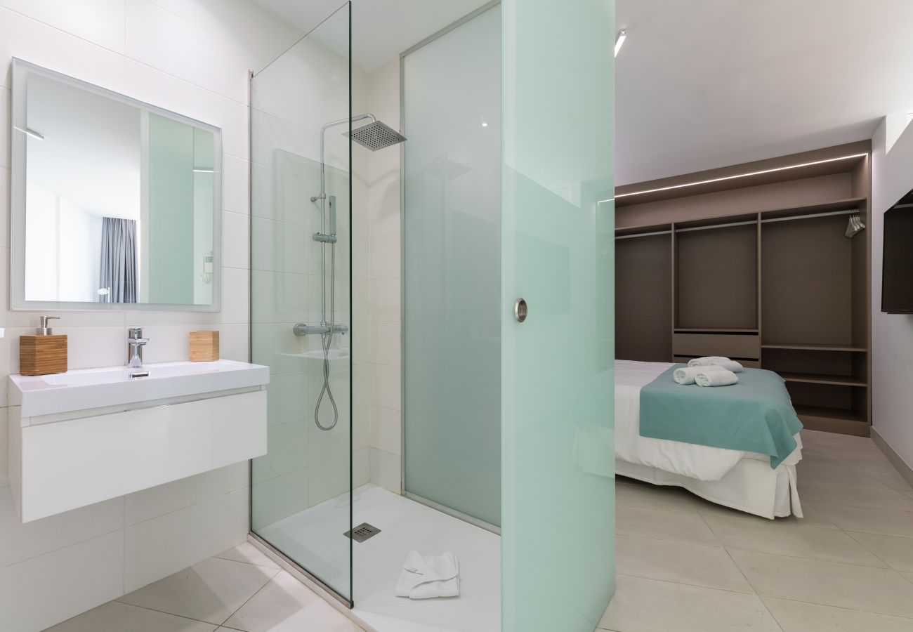 Apartment in Las Palmas de Gran Canaria - Edison Building 401 By CanariasGetaway  Apartment in Las Palmas de Gran Canaria - Edison Building 401 By CanariasGetaway