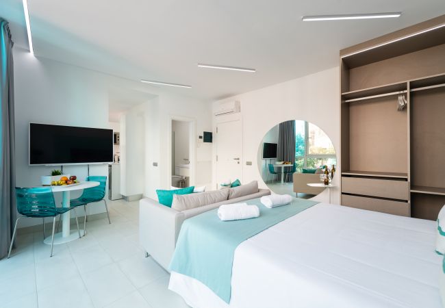 Apartment in Las Palmas de Gran Canaria - Edison Building 302 By CanariasGetaway Apartment in Las Palmas de Gran Canaria - Edison Building 302 By CanariasGetaway