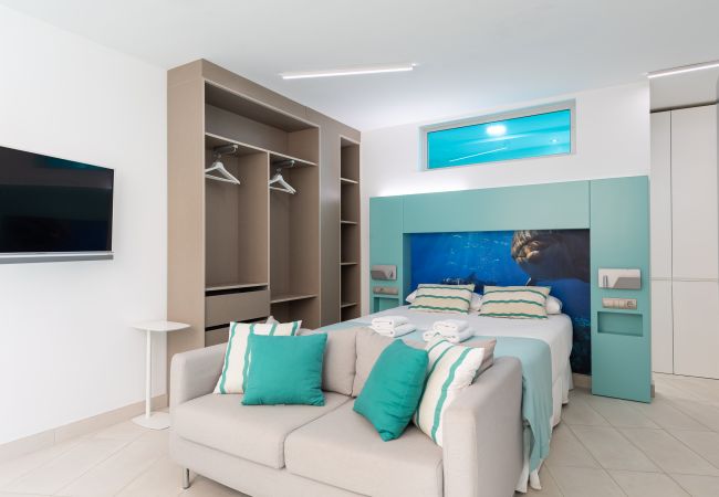 Studio in Las Palmas de Gran Canaria - Edison Building 304 By CanariasGetaway  Studio in Las Palmas de Gran Canaria - Edison Building 304 By CanariasGetaway