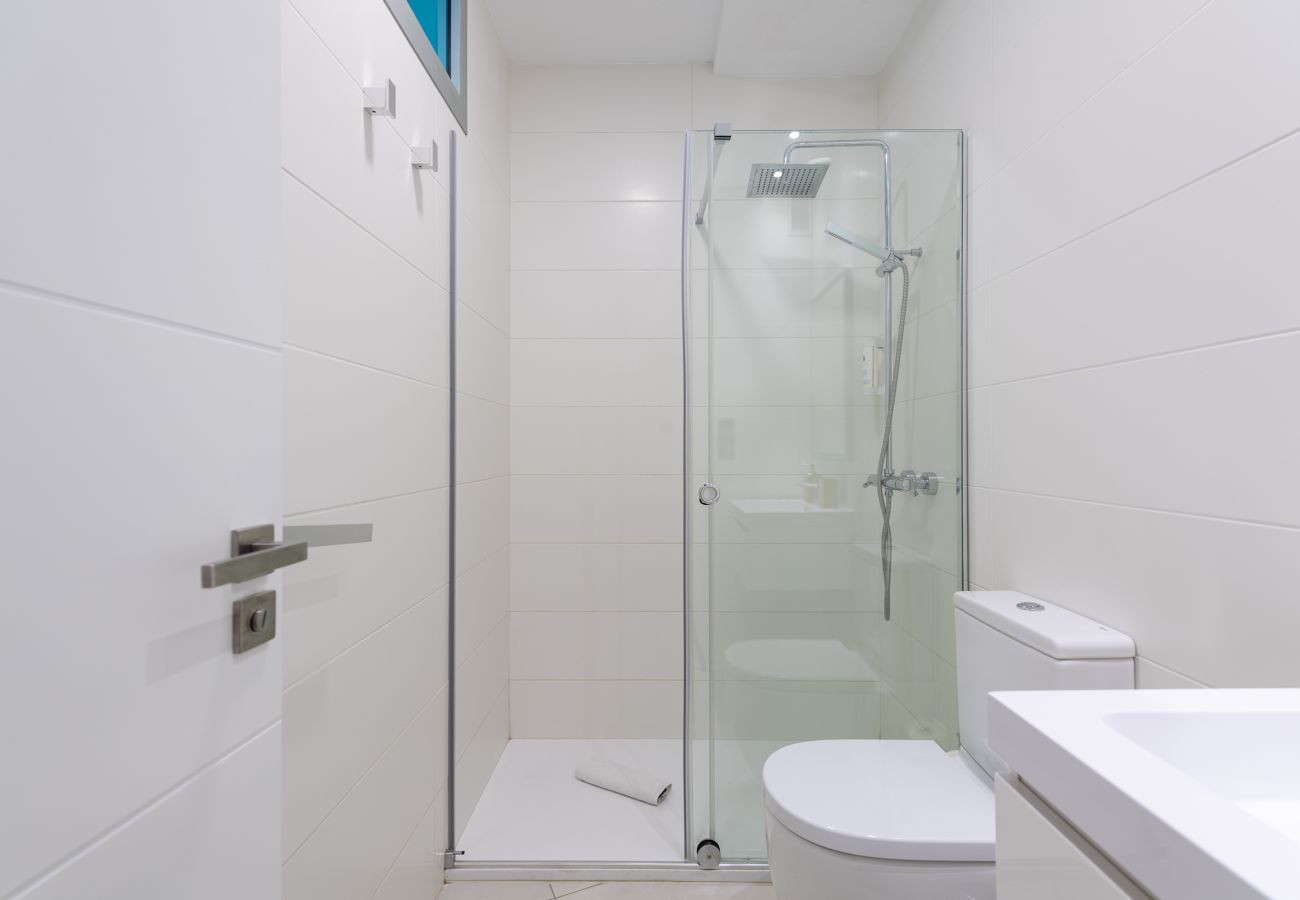 Studio in Las Palmas de Gran Canaria - Edison Building 304 By CanariasGetaway  Studio in Las Palmas de Gran Canaria - Edison Building 304 By CanariasGetaway