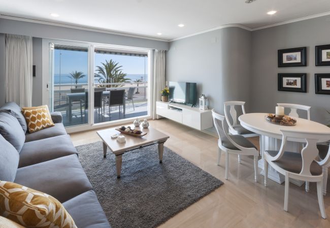Apartment in Playa de Gandía - Amazing apartment decorated, with wifi, in front of the beach, AG TURQUESA 2A Premium  Apartment in Playa de Gandía - Amazing apartment decorated, with wifi, in front of the beach, AG TURQUESA 2A Premium