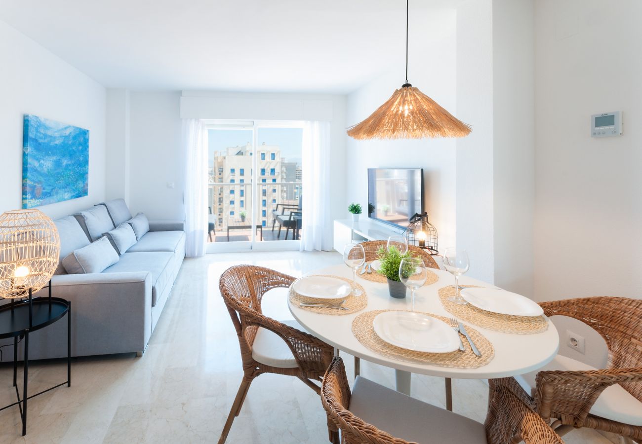 Apartment in Playa de Gandía - Cozy apartment with Mediterranean style, a few meters from the beach. Terrace overlooking the sea. Apartment in Playa de Gandía - Cozy apartment with Mediterranean style, a few meters from the beach. Terrace overlooking the sea.
