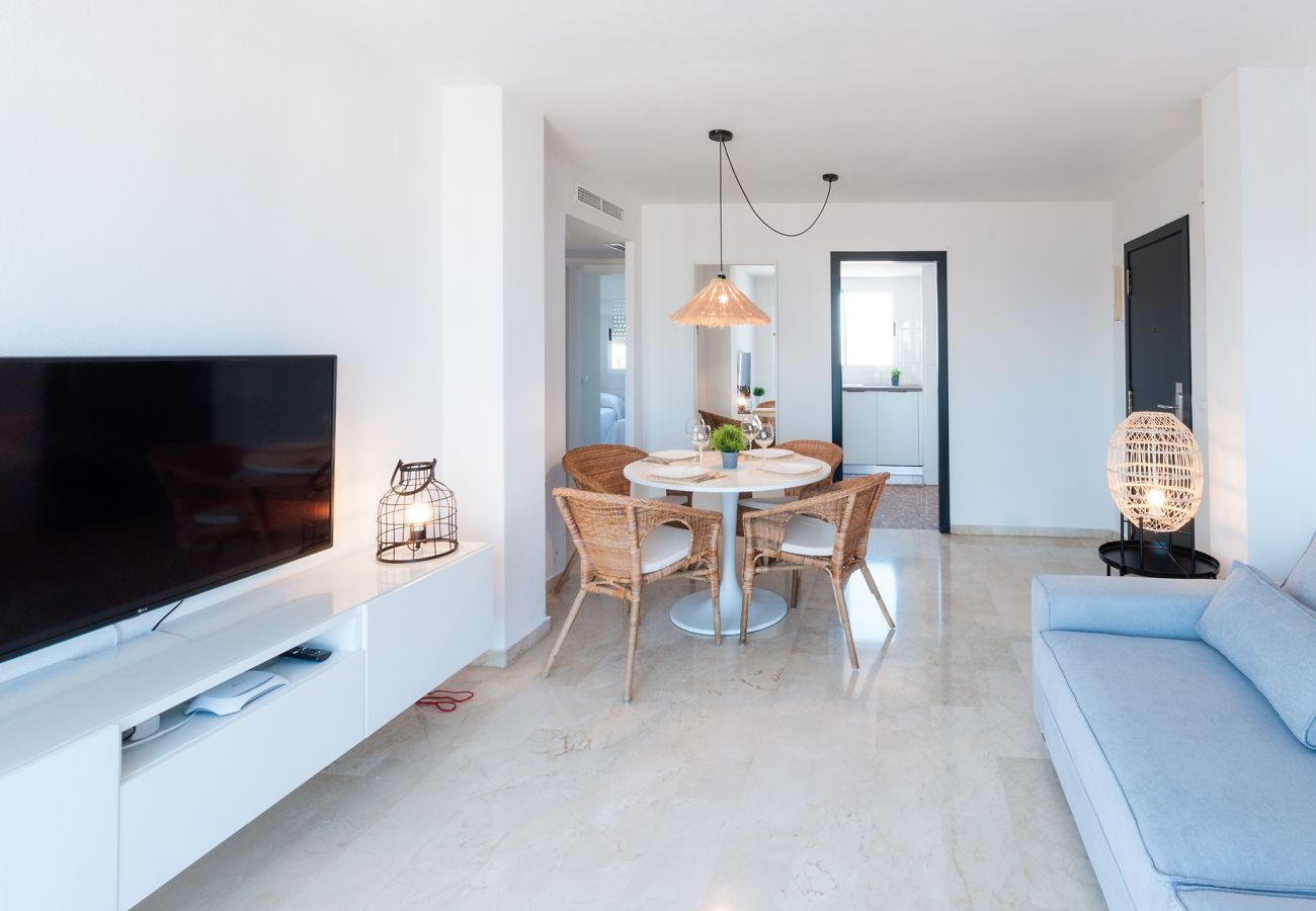Apartment in Playa de Gandía - Cozy apartment with Mediterranean style, a few meters from the beach. Terrace overlooking the sea. Apartment in Playa de Gandía - Cozy apartment with Mediterranean style, a few meters from the beach. Terrace overlooking the sea.
