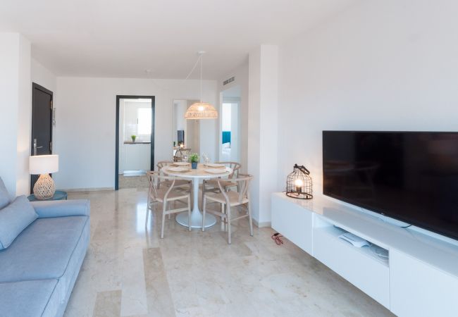 Apartment in Playa de Gandía - Cozy with mediterranean style, a few meters from the beach. A / C and free wifi. Terrace with sea views Apartment in Playa de Gandía - Cozy with mediterranean style, a few meters from the beach. A / C and free wifi. Terrace with sea views