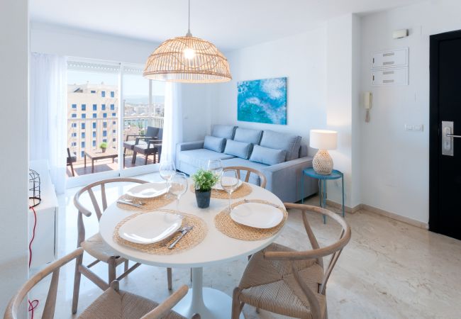 Apartment in Playa de Gandía - Cozy with mediterranean style, a few meters from the beach. A / C and free wifi. Terrace with sea views Apartment in Playa de Gandía - Cozy with mediterranean style, a few meters from the beach. A / C and free wifi. Terrace with sea views