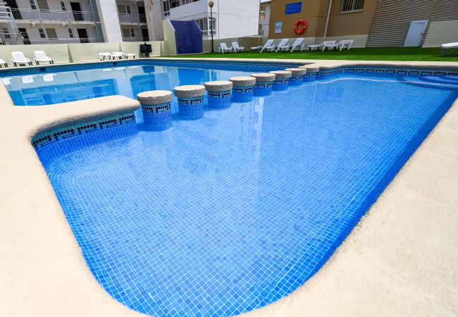 Apartment in Playa de Gandía - Cozy with mediterranean style, a few meters from the beach. A / C and free wifi. Terrace with sea views Apartment in Playa de Gandía - Cozy with mediterranean style, a few meters from the beach. A / C and free wifi. Terrace with sea views