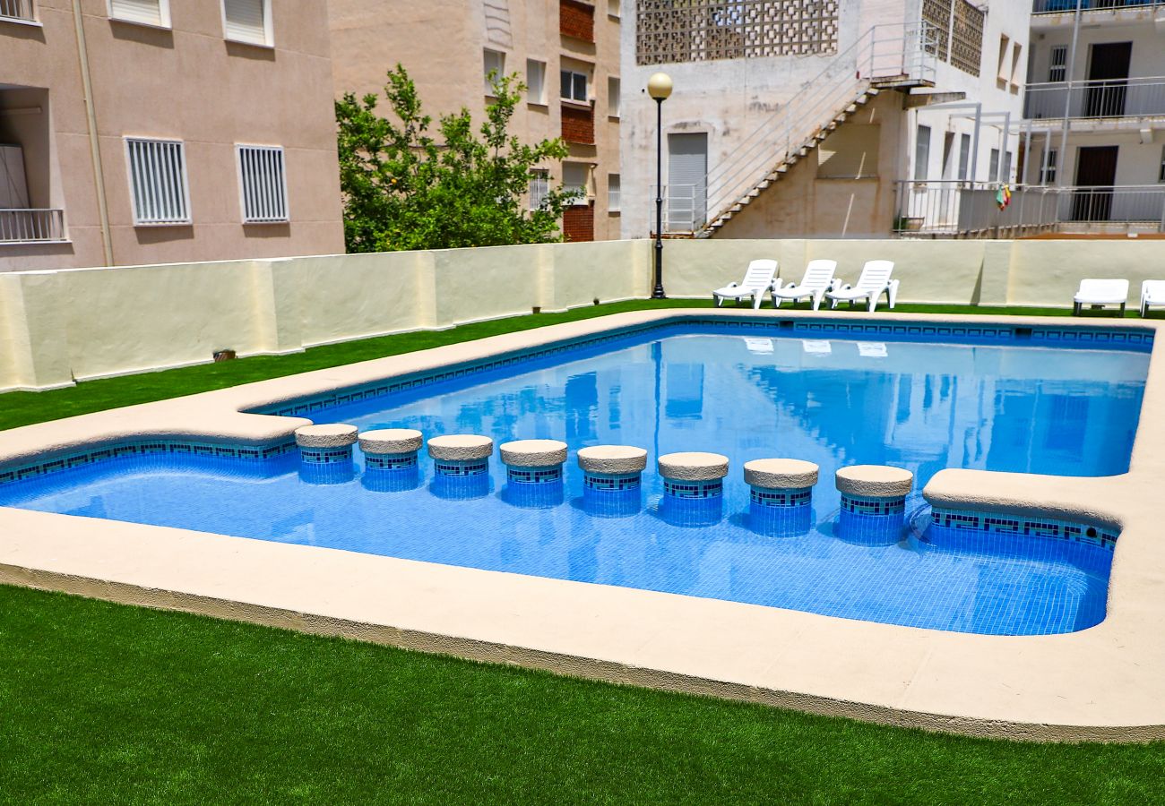 Apartment in Playa de Gandía - Cozy with mediterranean style, a few meters from the beach. A / C and free wifi. Terrace with sea views Apartment in Playa de Gandía - Cozy with mediterranean style, a few meters from the beach. A / C and free wifi. Terrace with sea views