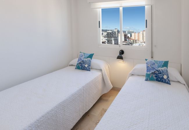 Apartment in Playa de Gandía - Condo with charm, a few meters from the beach. A / C and free wifi. Terrace with sea views Apartment in Playa de Gandía - Condo with charm, a few meters from the beach. A / C and free wifi. Terrace with sea views