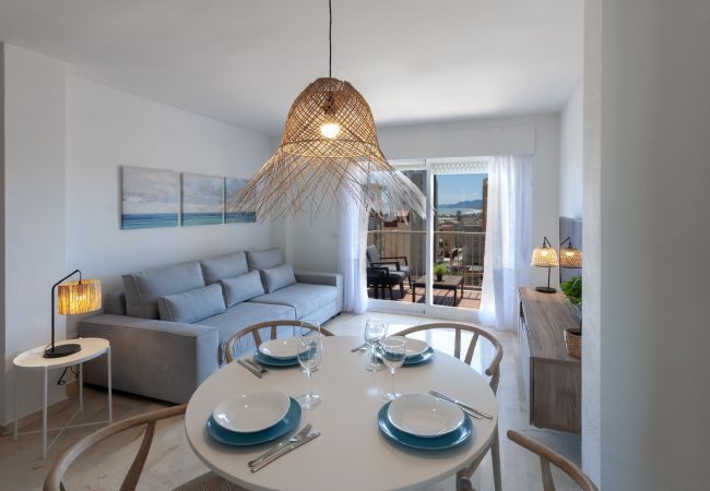 Apartment in Playa de Gandía - Condo with charm, a few meters from the beach. A / C and free wifi. Terrace with sea views Apartment in Playa de Gandía - Condo with charm, a few meters from the beach. A / C and free wifi. Terrace with sea views