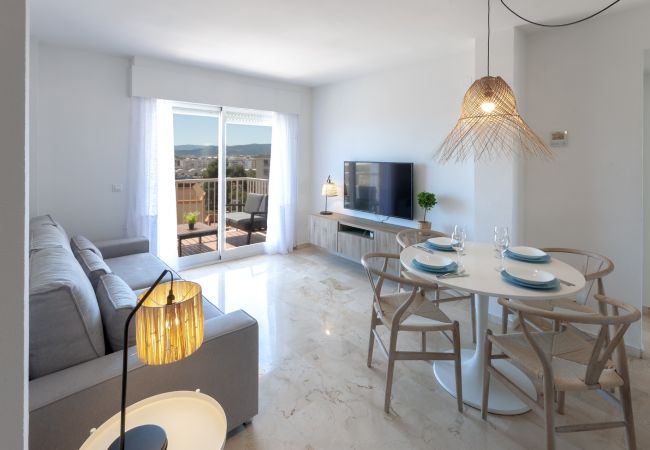  in Playa de Gandía - Condo with charm, a few meters from the beach. A / C and free wifi. Terrace with sea views