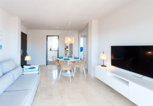 Apartment in Playa de Gandía - Cozy with mediterranean style, a few meters from the beach. A / C and free wifi. Terrace with sea views Apartment in Playa de Gandía - Cozy with mediterranean style, a few meters from the beach. A / C and free wifi. Terrace with sea views