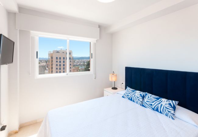 Apartment in Playa de Gandía - Cozy with mediterranean style, a few meters from the beach. A / C and free wifi. Terrace with sea views Apartment in Playa de Gandía - Cozy with mediterranean style, a few meters from the beach. A / C and free wifi. Terrace with sea views