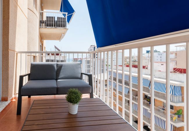 Apartment in Playa de Gandía - Condo with charm, a few meters from the beach. A / C and free wifi. Terrace with sea views Apartment in Playa de Gandía - Condo with charm, a few meters from the beach. A / C and free wifi. Terrace with sea views