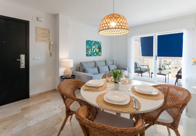  in Playa de Gandía - Condo with charm, a few meters from the beach. A / C and free wifi. Terrace with sea views
