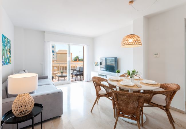 Apartment in Playa de Gandía - Condo with charm, a few meters from the beach. A / C and free wifi. Terrace with sea views Apartment in Playa de Gandía - Condo with charm, a few meters from the beach. A / C and free wifi. Terrace with sea views
